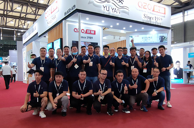 Cutlery Wholesaler Shows New Flatware in CDATF