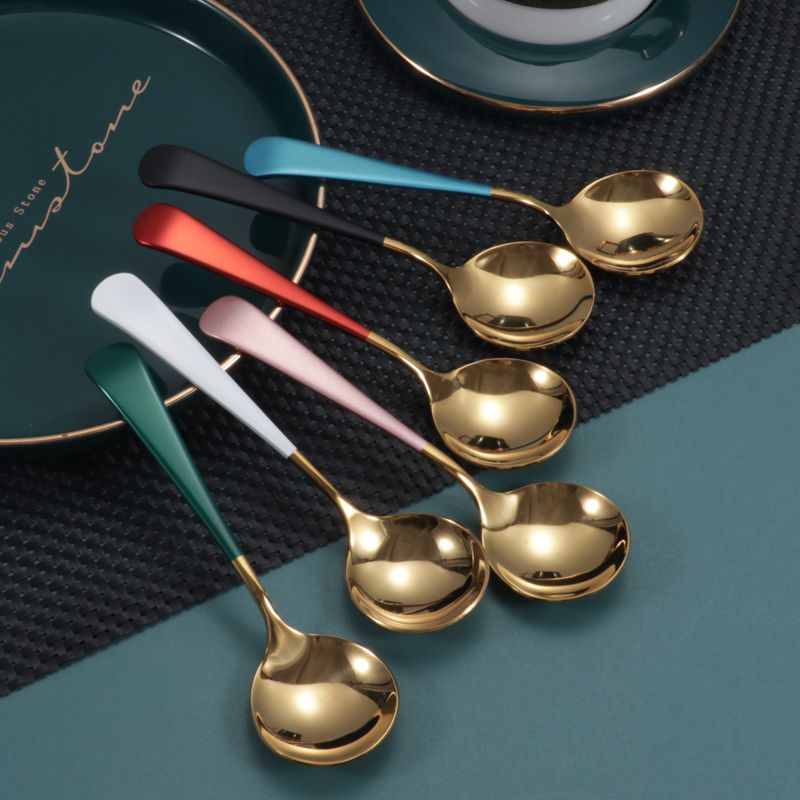 High Quality Amazon Hot Sale Long Handles And Stainless Steel Luxury Gold Kitchen Tea Salad Gold Ladle Cutlery Dessert Spoon Set